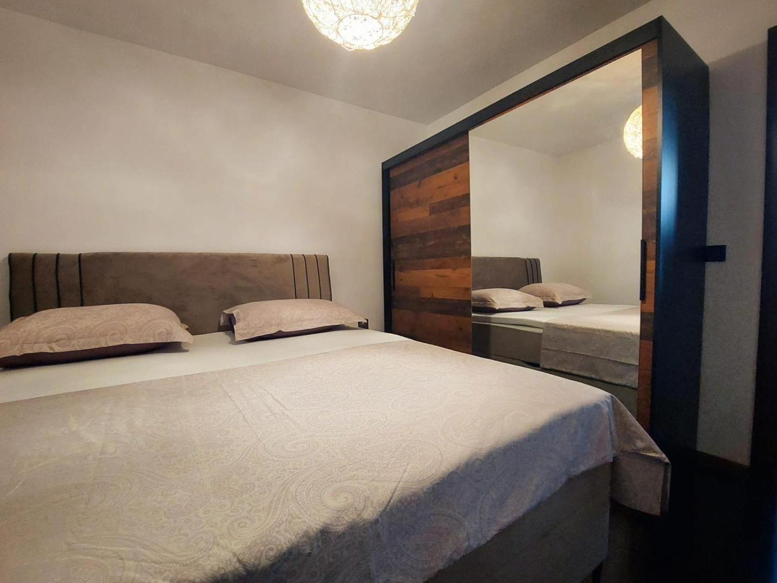 Apartments Onyx Σίσακ Εξωτερικό φωτογραφία